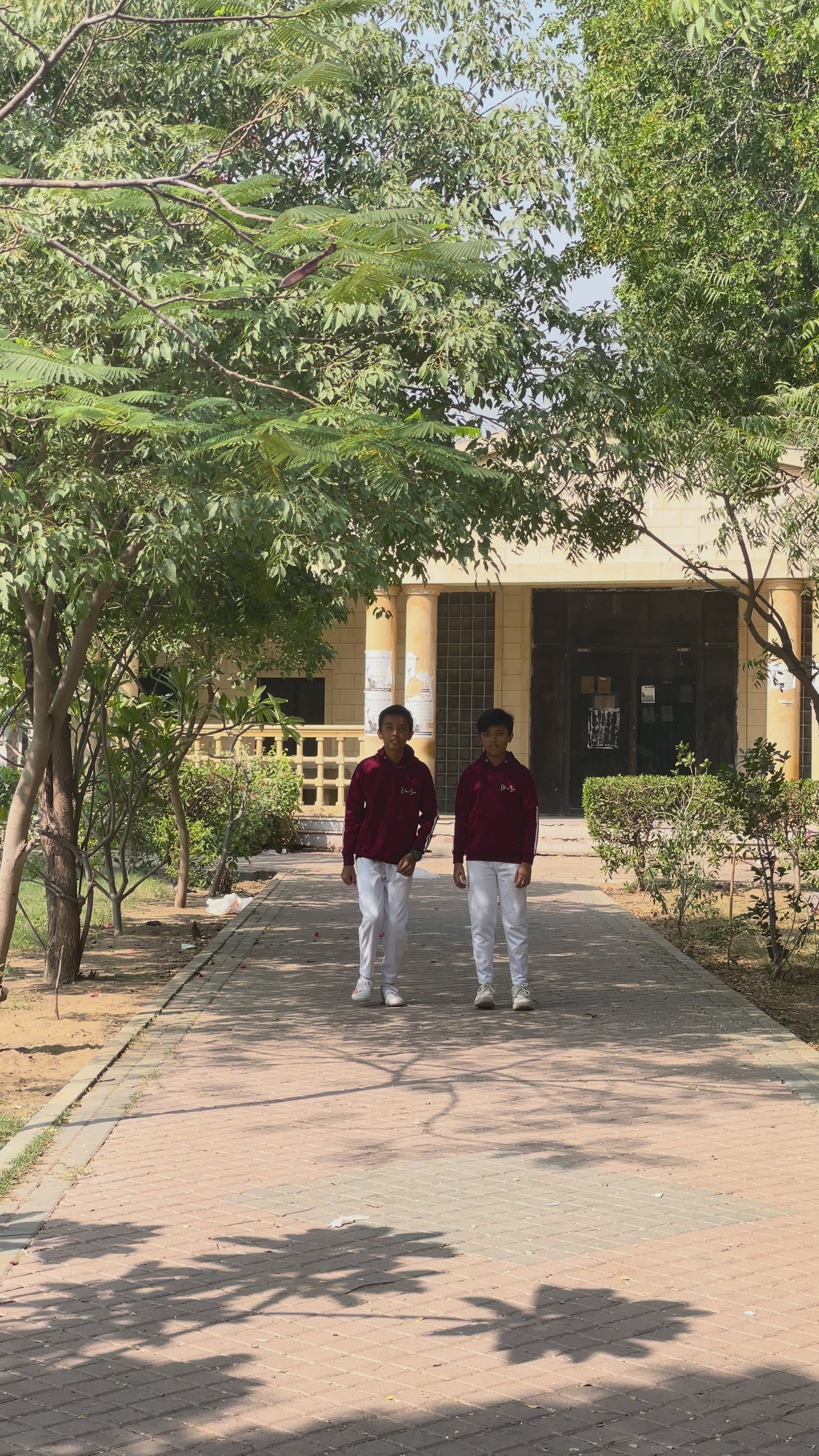 Kids Tracksuit -Contrast Edition Burgunday/White